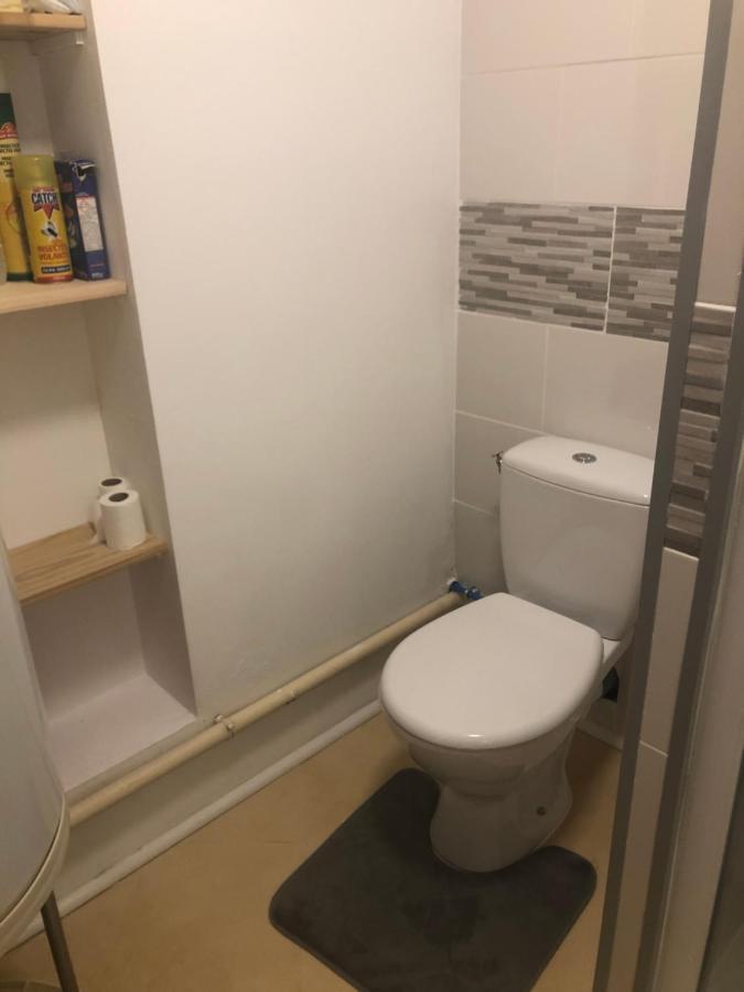 Appartement fontaine à Aups Extérieur photo